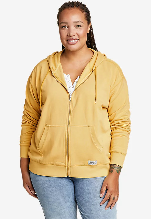 Best Travel Hoodies for Women That Are Comfy Yet Stylish